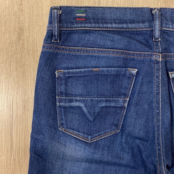 Diesel jeans size W28 L32 mid-waist & skinny leg - Picture 4 of 5